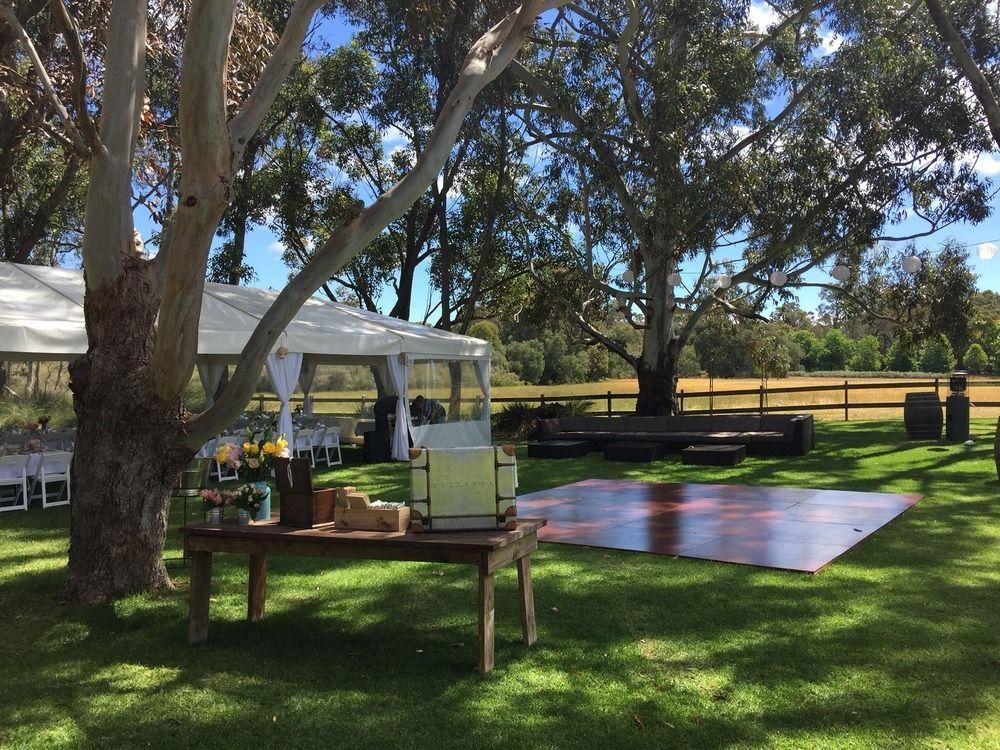 Erravilla Country Estate Spa Suite Accommodation Cowaramup Exteriör bild