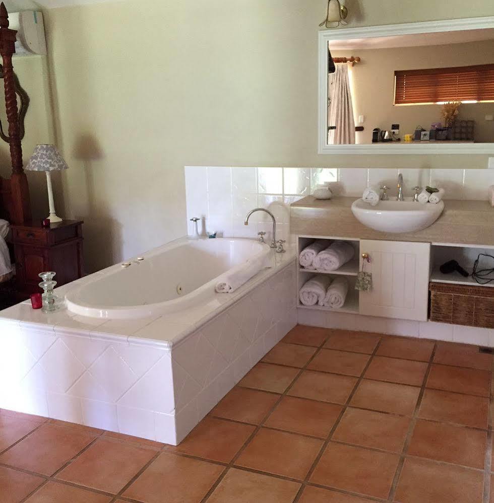 Erravilla Country Estate Spa Suite Accommodation Cowaramup Exteriör bild